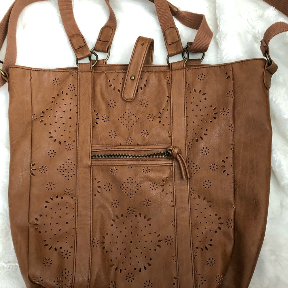 🔆 SALE 🔆 Large Faux-Leather Style Tote